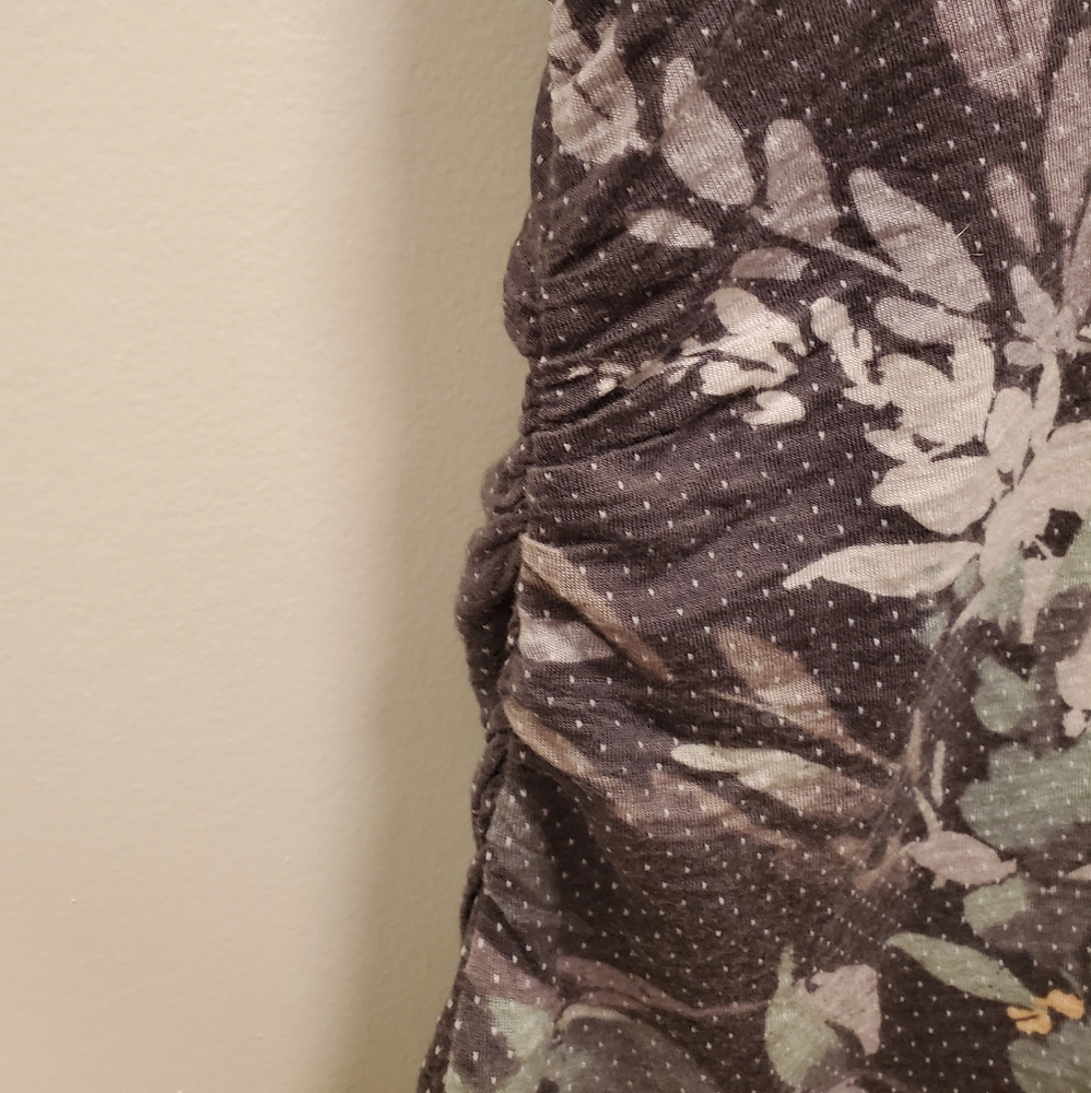 Ric Rac Floral Ruched Top - Picture 4 of 5